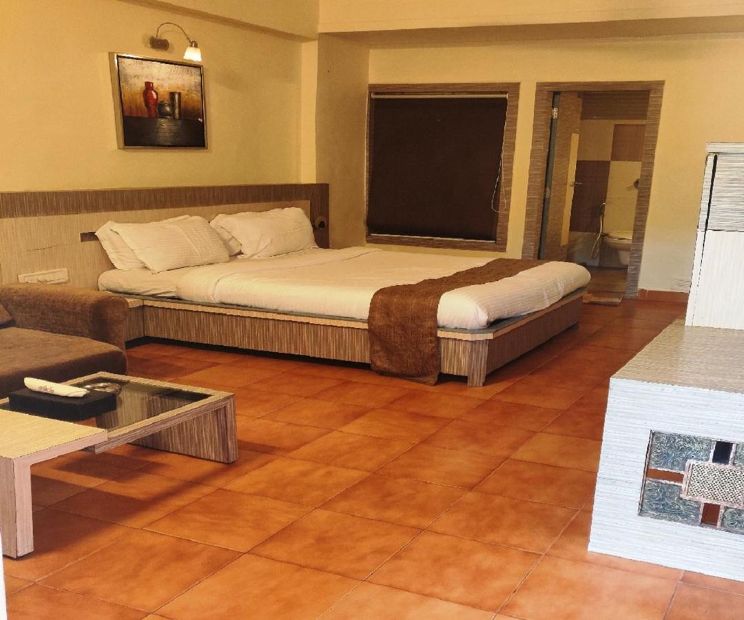Adamo The Resort Matheran Exterior foto